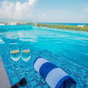 With Ocean View Pool In Av 10 & 60 Street Appartement